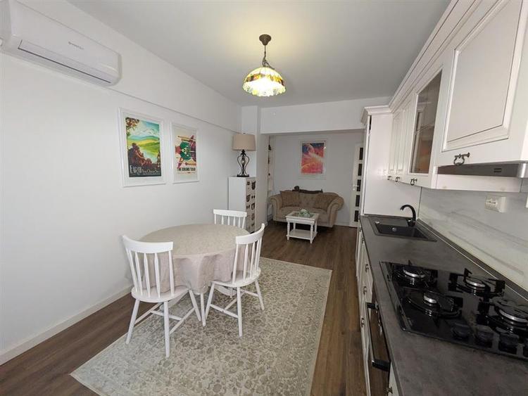 Apartament cu 2 camere decomandat, mobilat în Copou