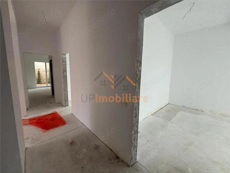 Casă cu Teren 579 Mp în Dealuri Oradea