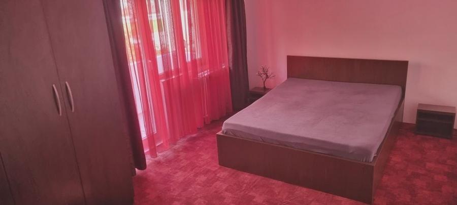 Apartament cu 2 camere decomandat în Aradului
