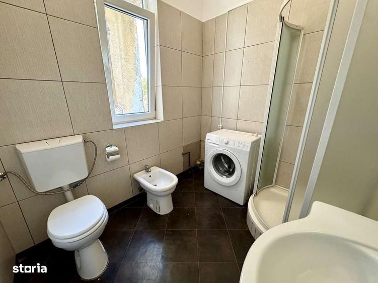 Apartament cu 3 camere semidecomandat în Ultracentral