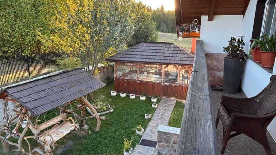 Casă cu 4 camere cu Teren 600 Mp în Moisei