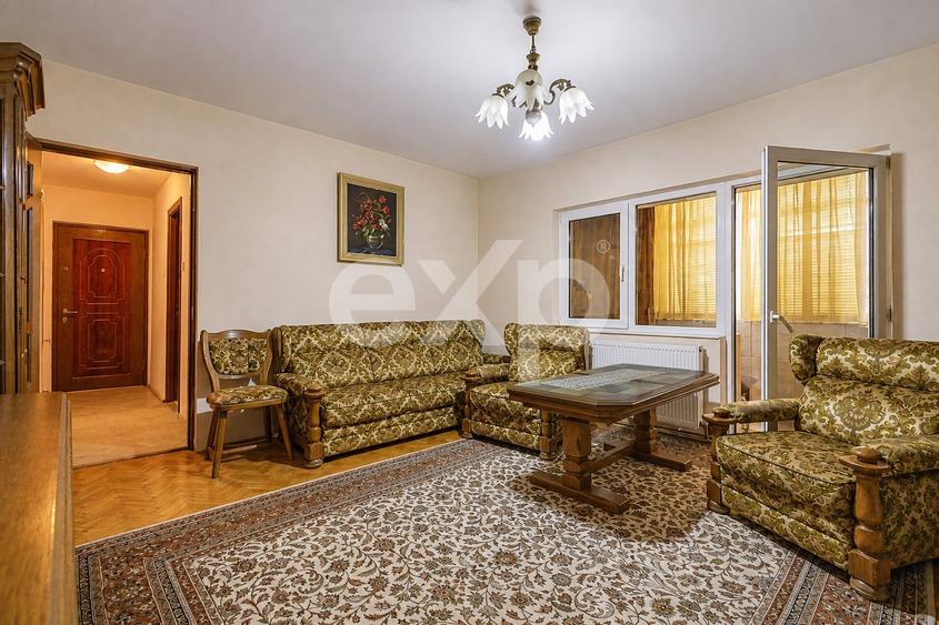 Apartament cu 3 camere decomandat în Buziaș