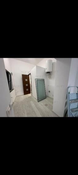 Spațiu comercial, de 52 mp, în Dacia