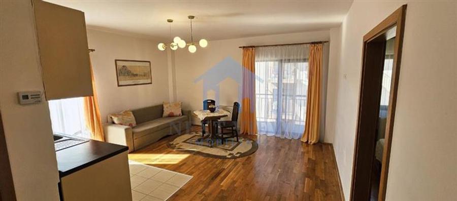 Apartament cu 2 camere decomandat în Zorilor