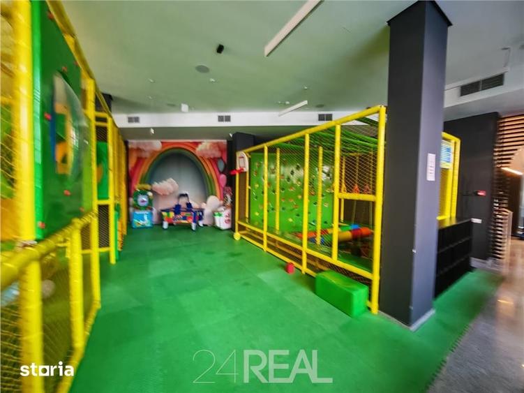 Spațiu comercial, de 183 mp, în Central