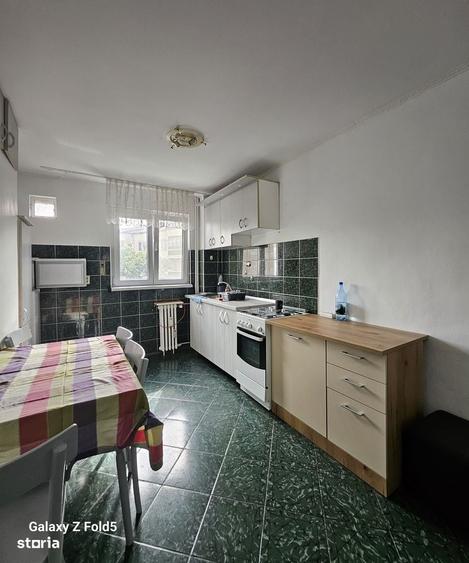 Apartament cu 2 camere decomandat în Rogerius