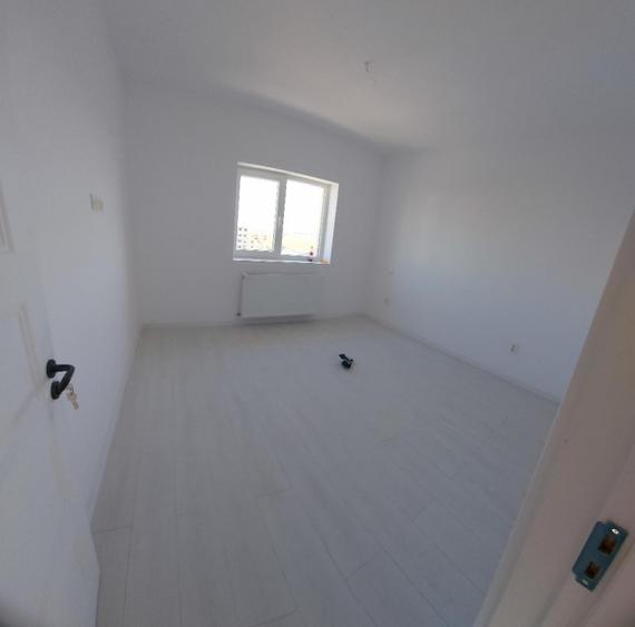 Ultimul apartament de 64000 euro, 2 camere, bucatarie inchisa - 5