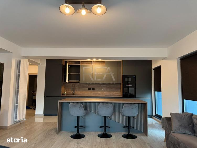 Apartament cu 3 camere decomandat în Decebal