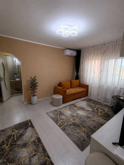 Apartament cu 2 camere semidecomandat în Aurel Vlaicu