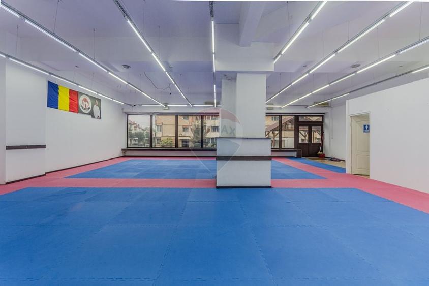 Spațiu comercial, de 170 mp, în Nord