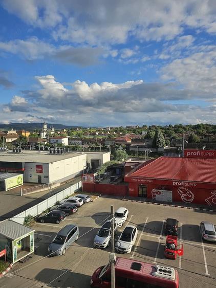 Apartament cu 3 camere decomandat în Ultracentral