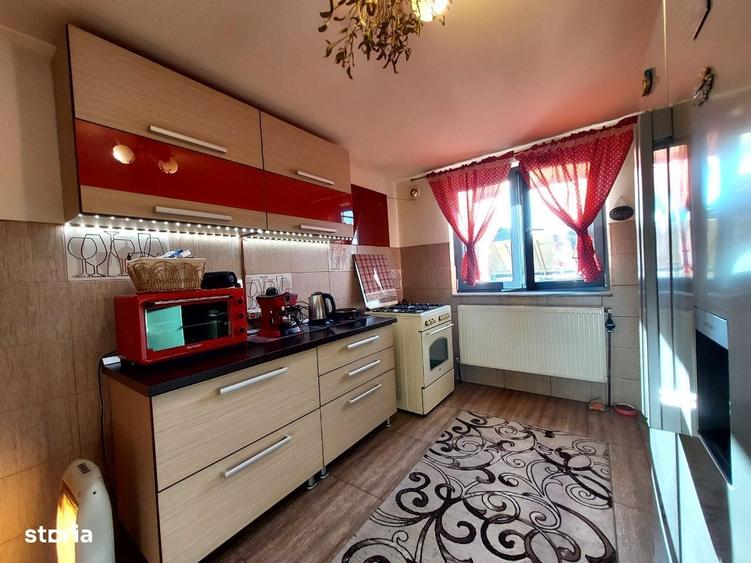Casă cu 4 camere în Central