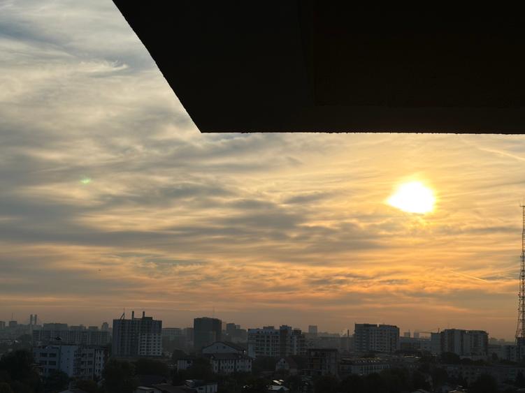 Apartament cu 3 camere decomandat în Militari
