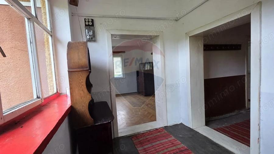 Casă cu 3 camere cu Teren 2200 Mp în Teleac