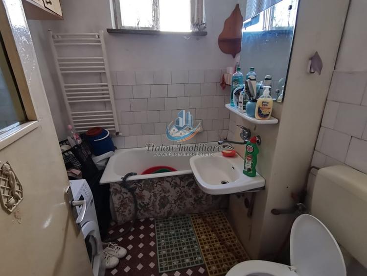 Apartament cu 2 camere decomandat în Dărmănești