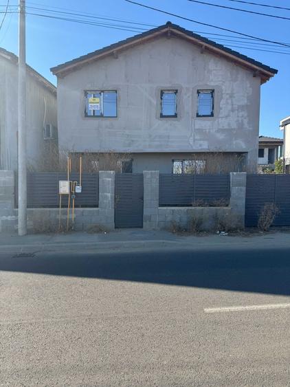Casă cu 3 camere în Central