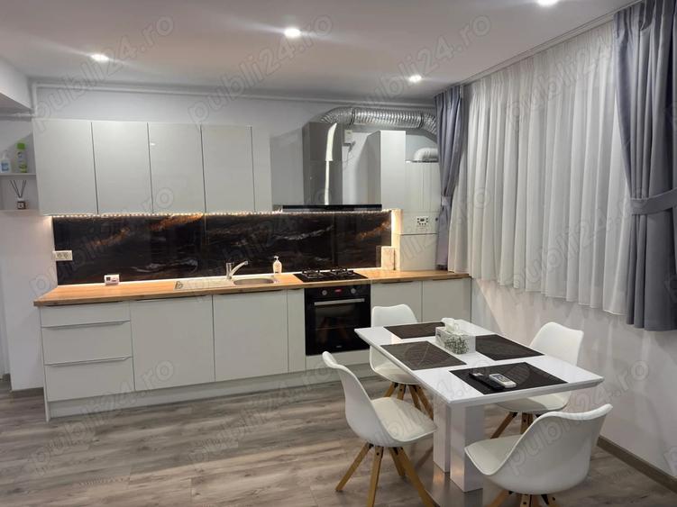 Apartament cu 2 camere decomandat, mobilat în Trivale