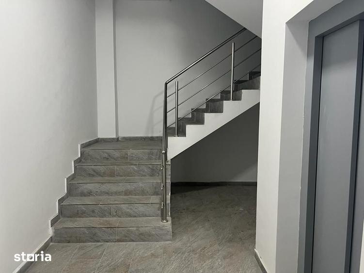 Apartament cu 2 camere decomandat în Micro 9