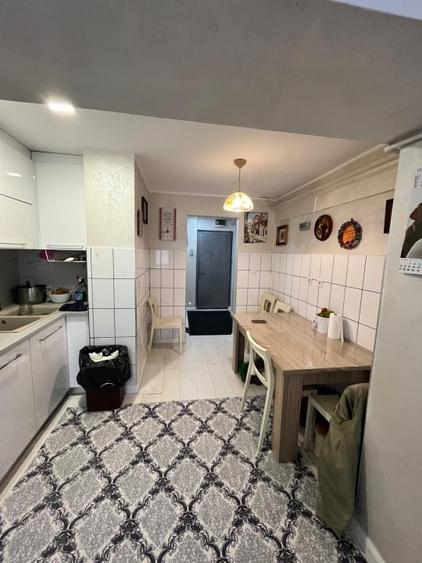 Apartament cu 3 camere decomandat, mobilat în Rădăuți — fotografia 2