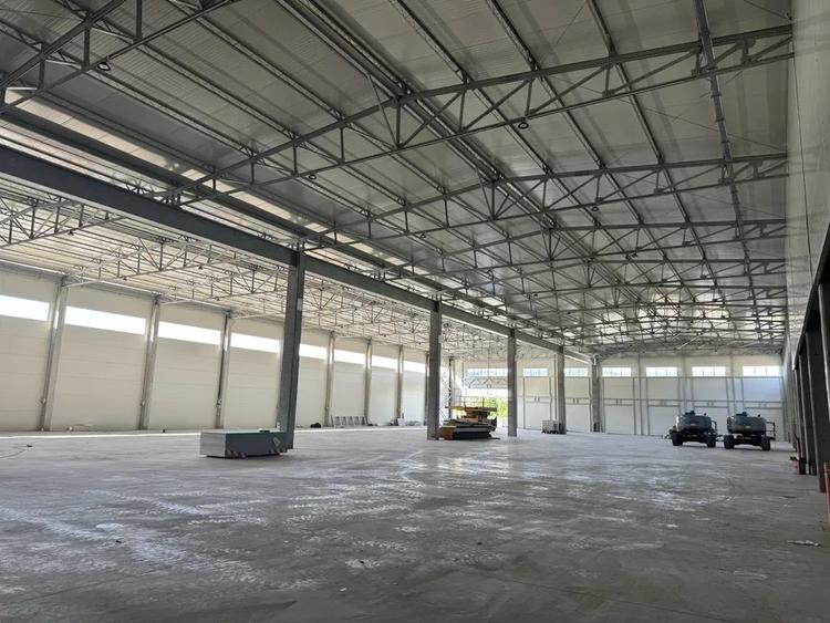 Spațiu industrial, de 1,373 mp, în Baciu