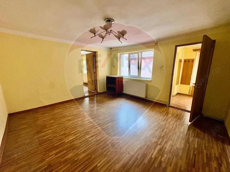Casă cu 3 camere cu Teren 292 Mp în Sud