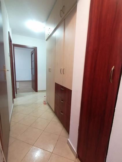 Apartament cu 2 camere decomandat în Obor