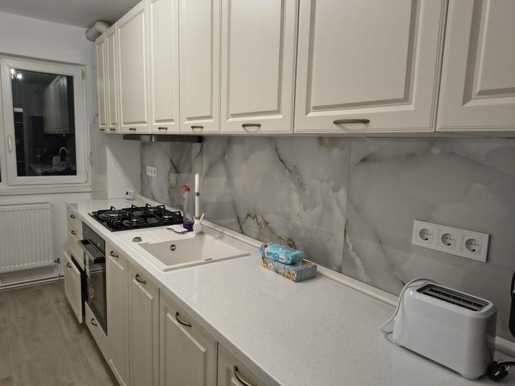 Apartament cu 2 camere decomandat în Exterior Vest