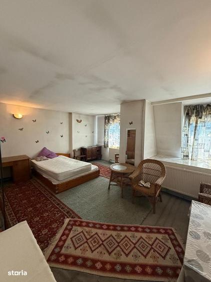 Apartament cu 4 camere decomandat în Păcurari