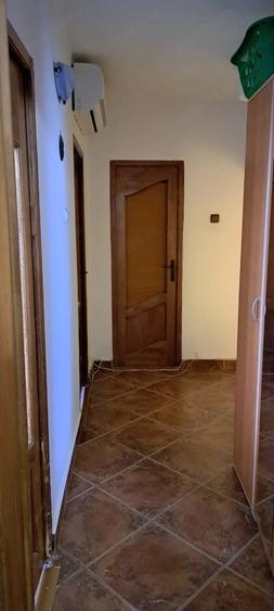Apartament cu 3 camere decomandat în 1 Mai