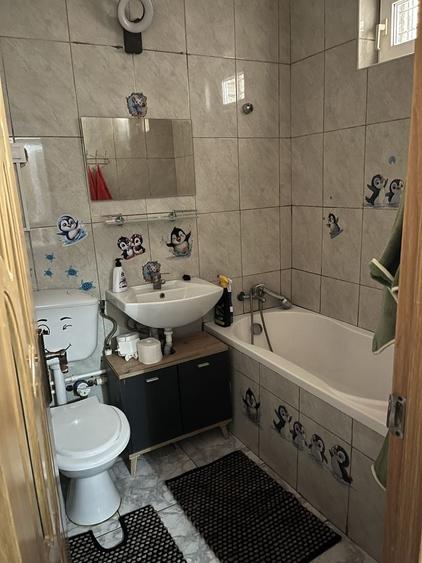 Apartament cu 2 camere decomandat în Palazu Mare