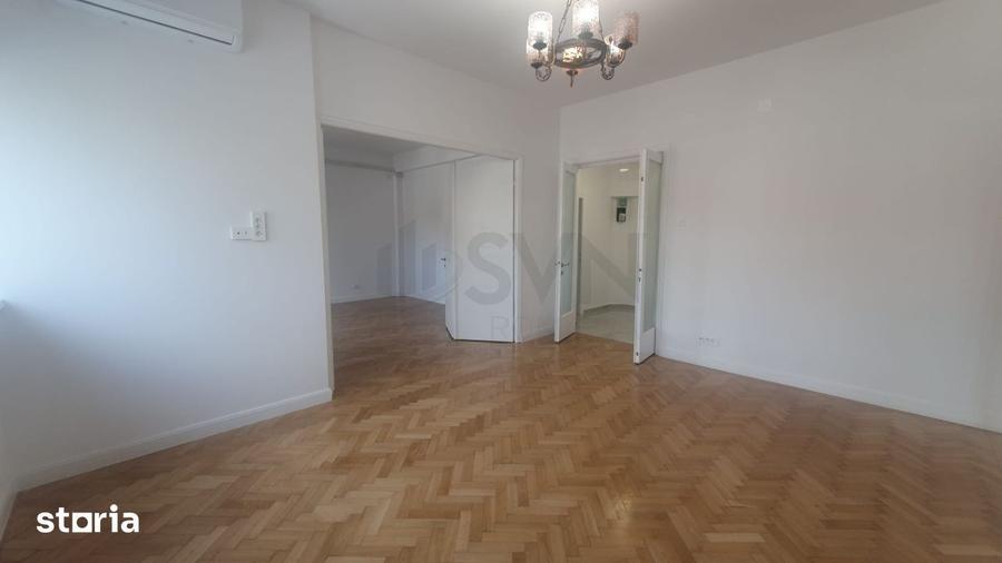 Apartament cu 3 camere decomandat în Centrul Civic