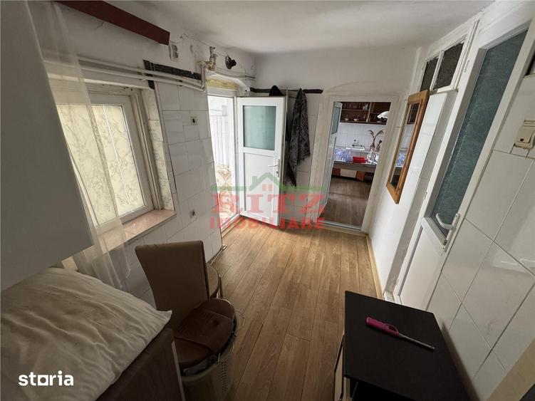Casă cu 3 camere cu Teren 705 Mp în Piatra