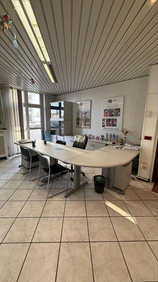 Apartament cu 2 camere decomandat în Calea Victoriei