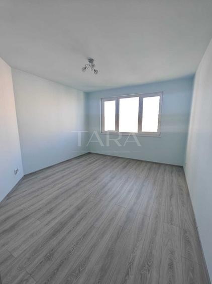 Apartament cu 3 camere decomandat, mobilat în Vest