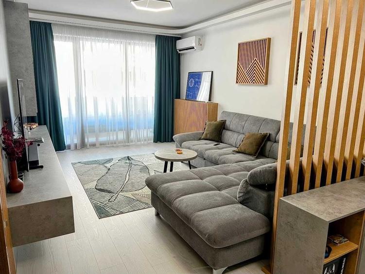 Apartament cu 2 camere decomandat în Central
