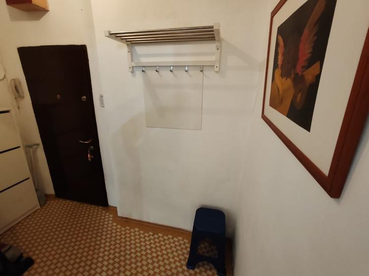 Garsonieră semidecomandată, mobilată în Universitate