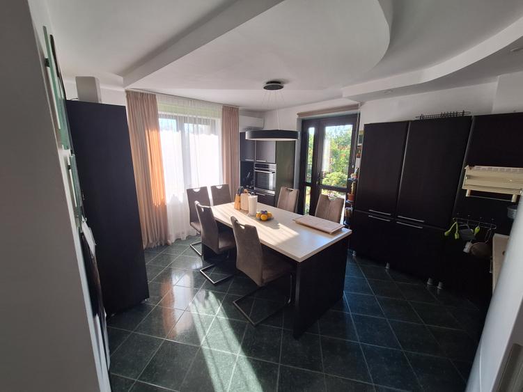 Duplex cu 4 camere cu Canalizare în Ciarda Roșie