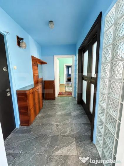 Apartament cu 3 camere decomandat în Take Ionescu