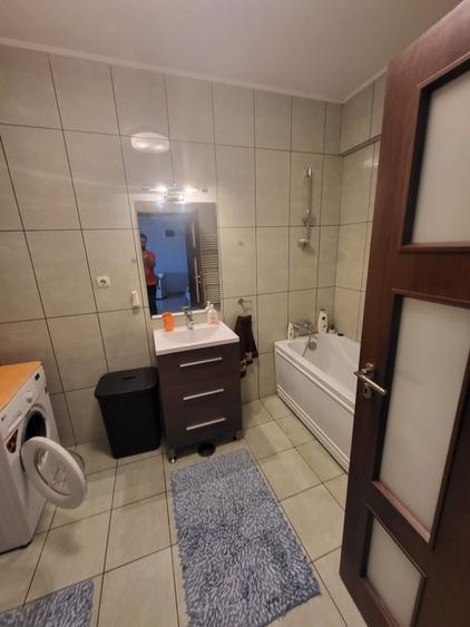 Apartament cu 3 camere decomandat în Prelungirea Ghencea