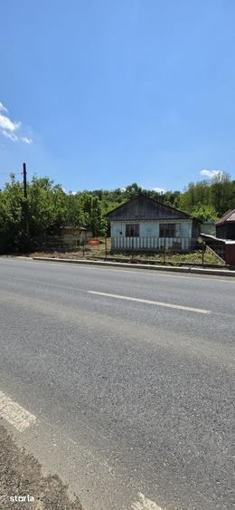 Casă cu 3 camere cu Teren 2000 Mp în Udești