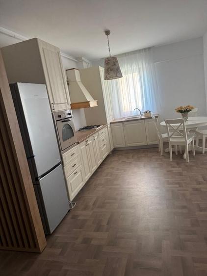 Inchiriez apartament 2 camere, City Lake View - 2