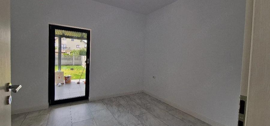 Casă cu Teren 320 Mp în Central