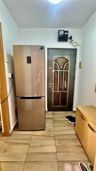 Apartament cu 2 camere semidecomandat în Florilor
