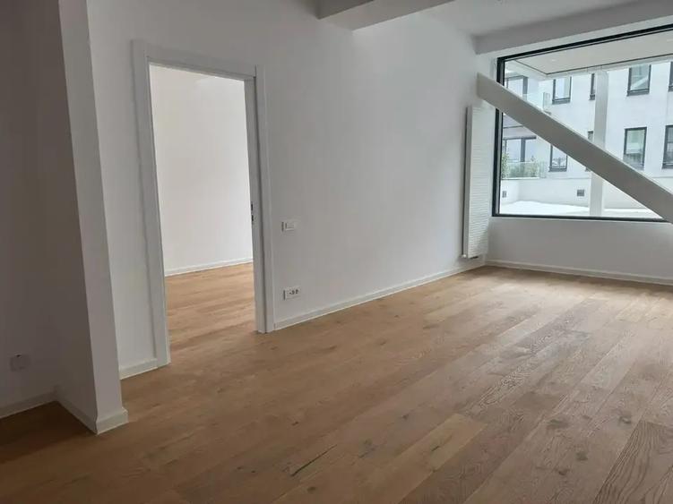 Apartament cu 2 camere decomandat în Aviației