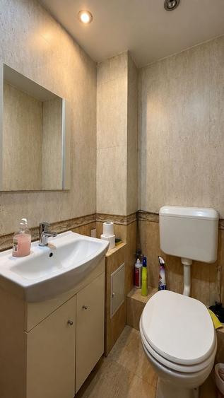 Apartament cu 3 camere decomandat, mobilat în Soarelui