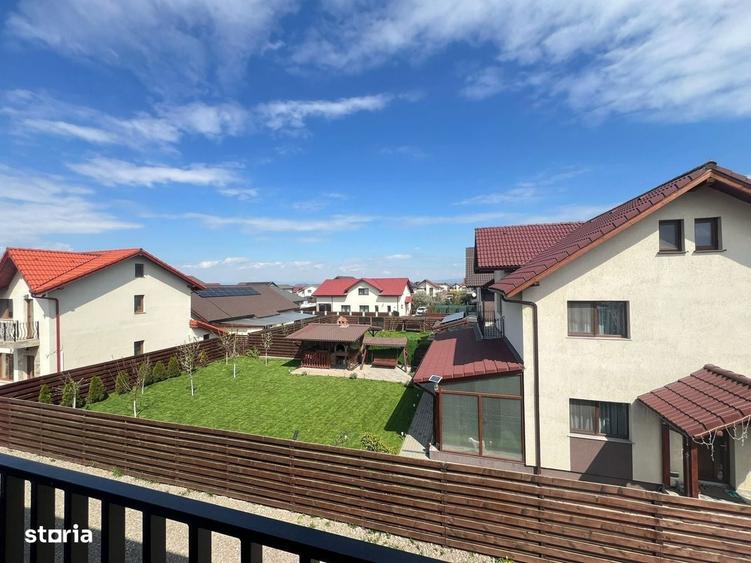 Apartament cu 4 camere decomandat în Central