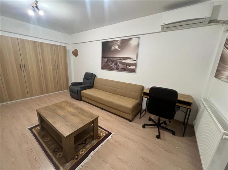 Apartament cu 2 camere decomandat, mobilat în Colentina