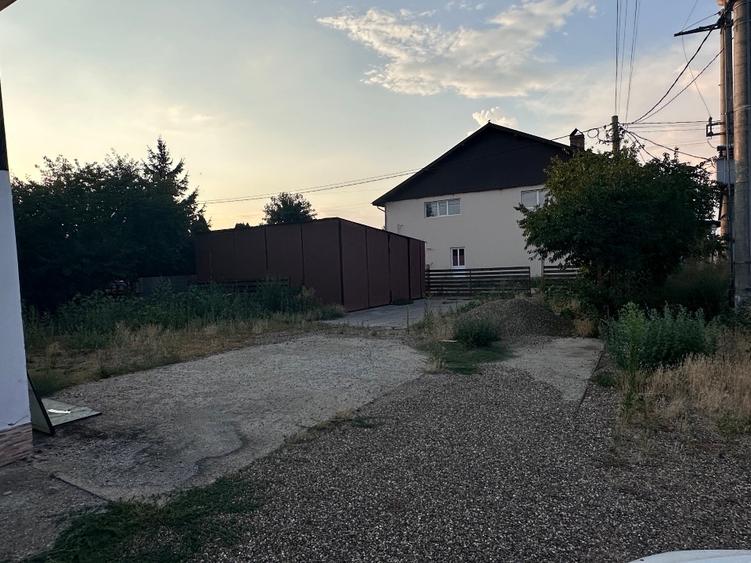 Spațiu comercial, de 500 mp, în Munteni