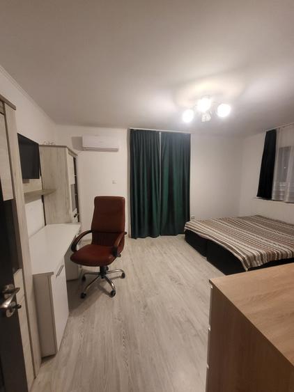 Garsonieră decomandată în Rediu