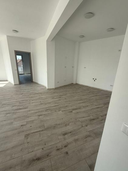 Spațiu comercial, de 122 mp, în Central
